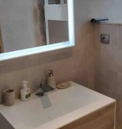 La Maison Du Petit Hutin *